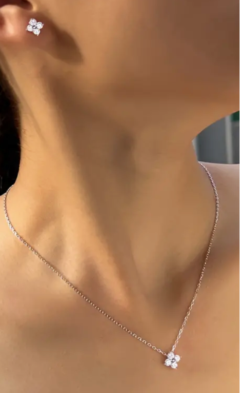 925 Silver Beautiful And Dainty Cubic Zirconia Clover Pendant Set of Necklace And Earrings