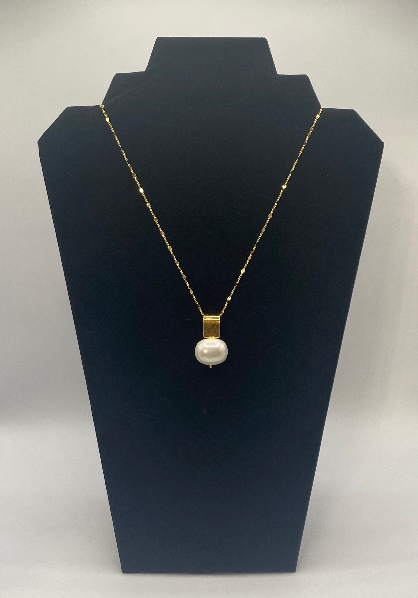 NE1033 Hold plated stainless steel necklace with faux pearl pendant 