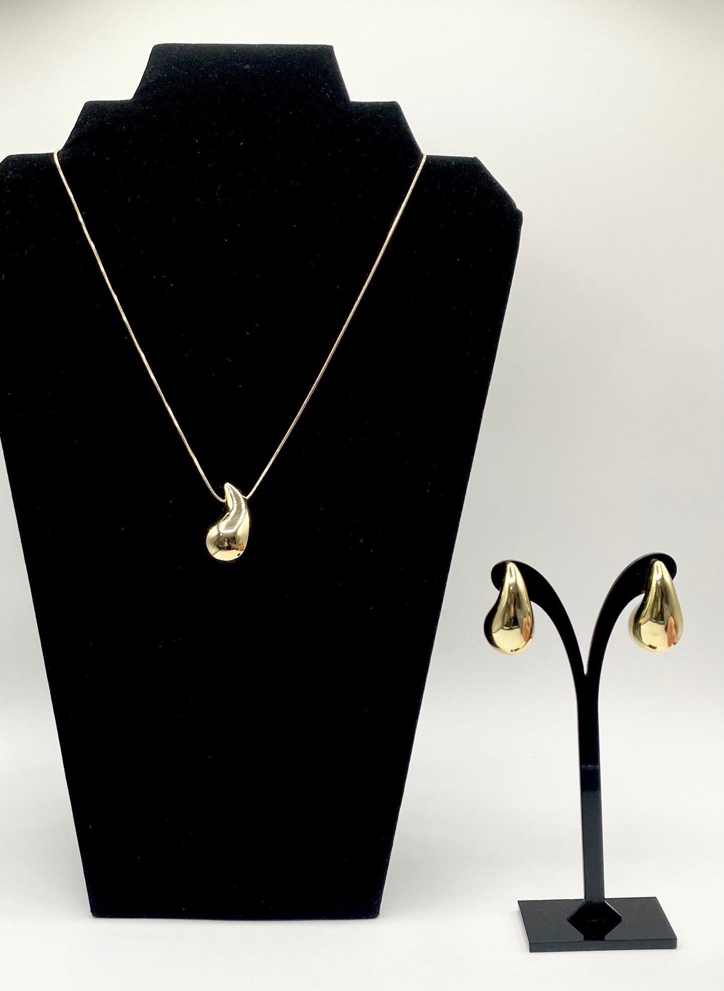 Adjustable golden colour water drop alloy fashion jewelry necklace