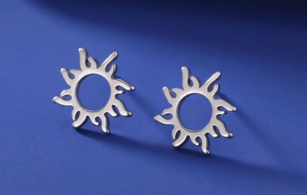 Stainless steel sun shaped stud earrings