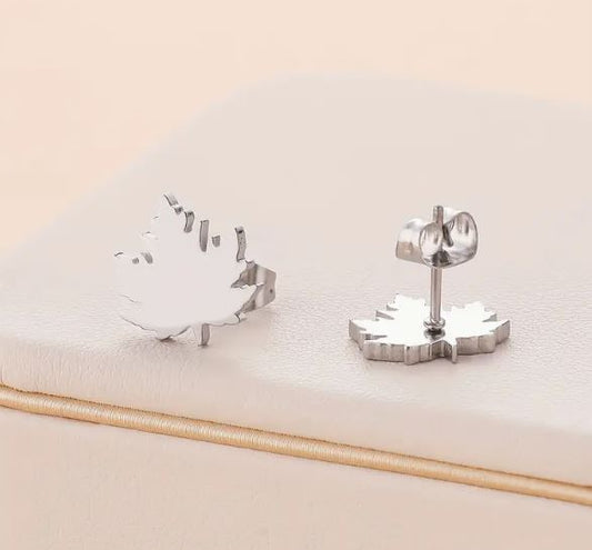 Simple and beautiful stainless steel maple leaf stud earrings