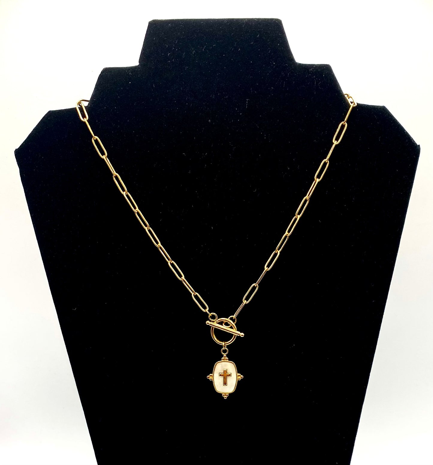 Golden stainless steel paperclip chain necklace with enamel and cross pendant