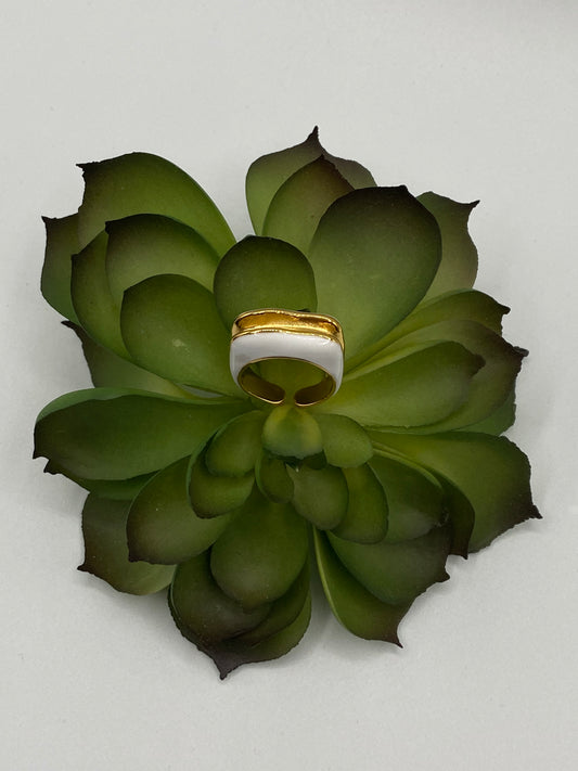 Adjustable modern 18K golden stainless steel ring with white enamel on the sides