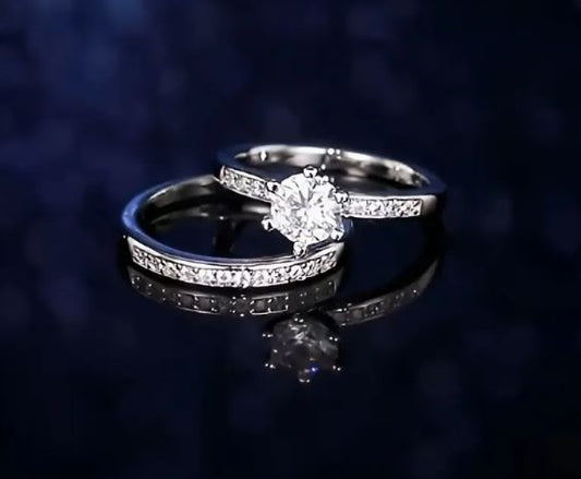 Elegant and beautiful 925 sterling silver cubic zirconia engagement ring