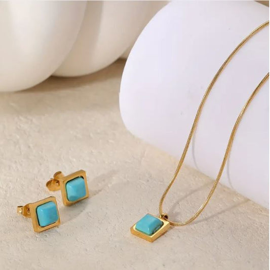 Adjustable 18K gold plated stainless steel necklace and earrings set with squared turquoise pendants