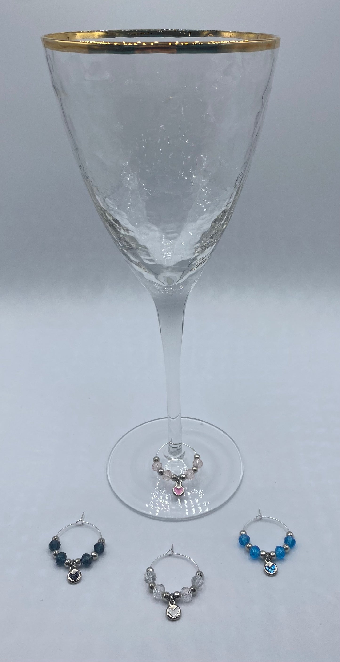 Wine glass charm 4-set of small heart charms